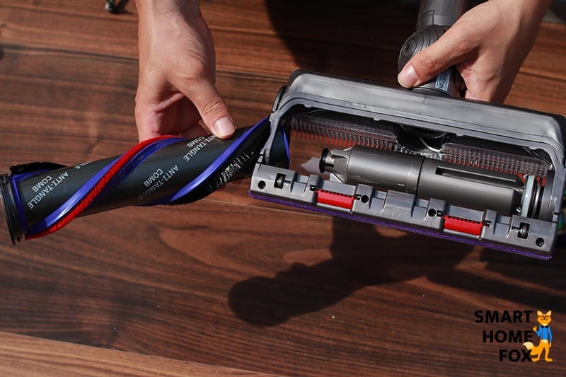 Ausbau der Bürste beim V15